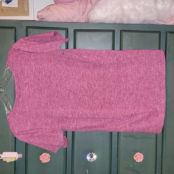 Nike magenta workout tee - Picture 7 of 9